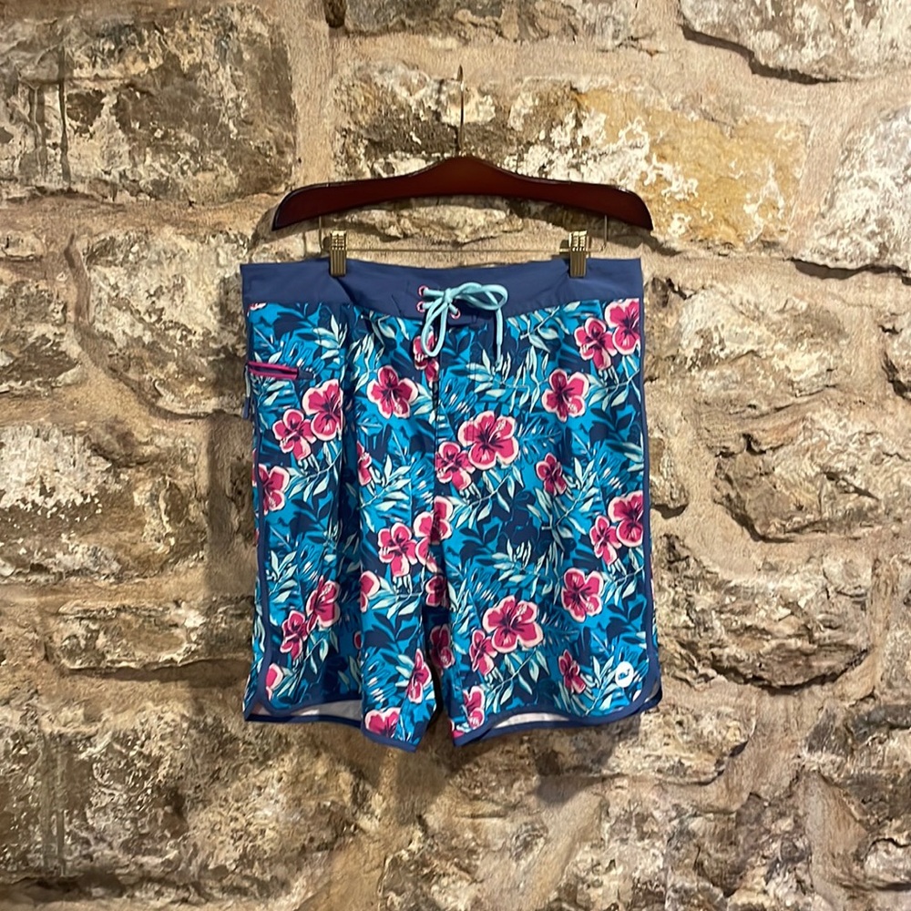 Vineyard Vines floral swim shorts